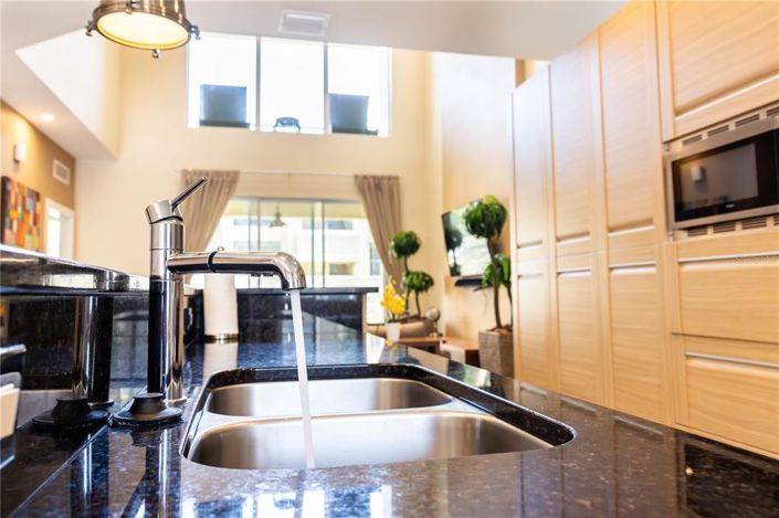 Image No.7-4 Bed Townhouse for sale