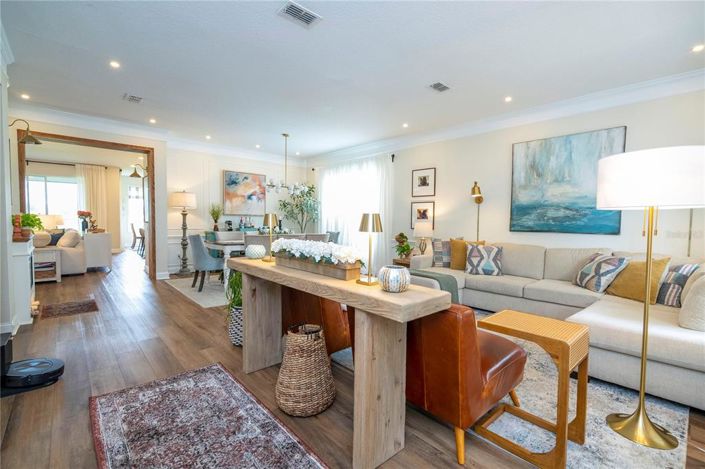 Image No.10-4 Bed Property for sale