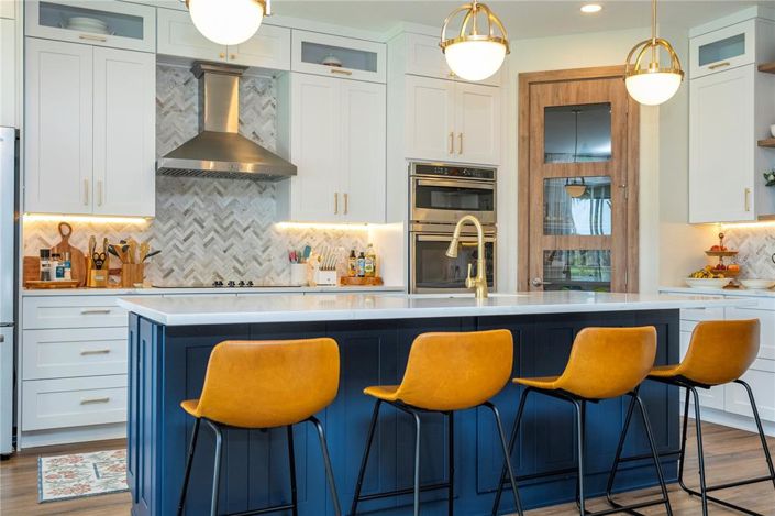 Image No.27-4 Bed Property for sale