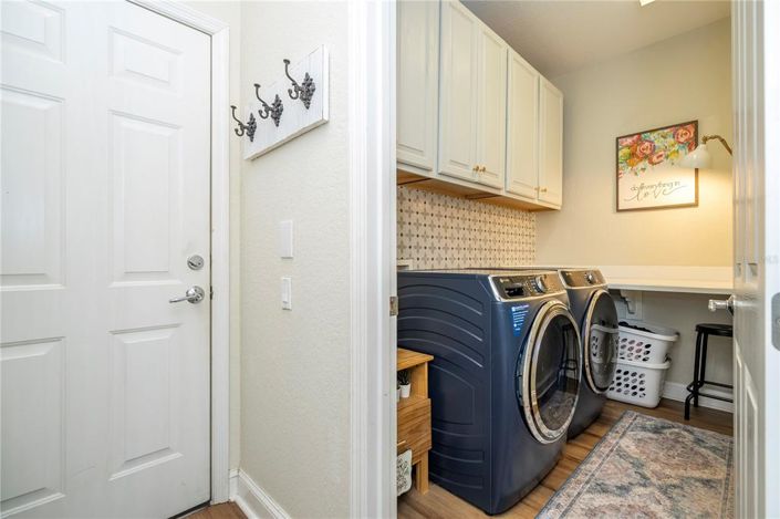 Image No.43-4 Bed Property for sale