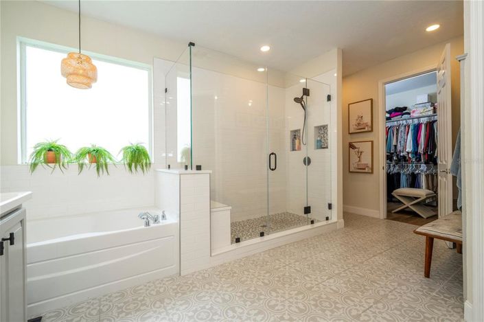 Image No.51-4 Bed Property for sale