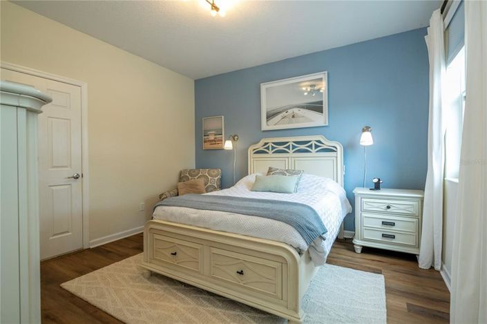 Image No.60-4 Bed Property for sale