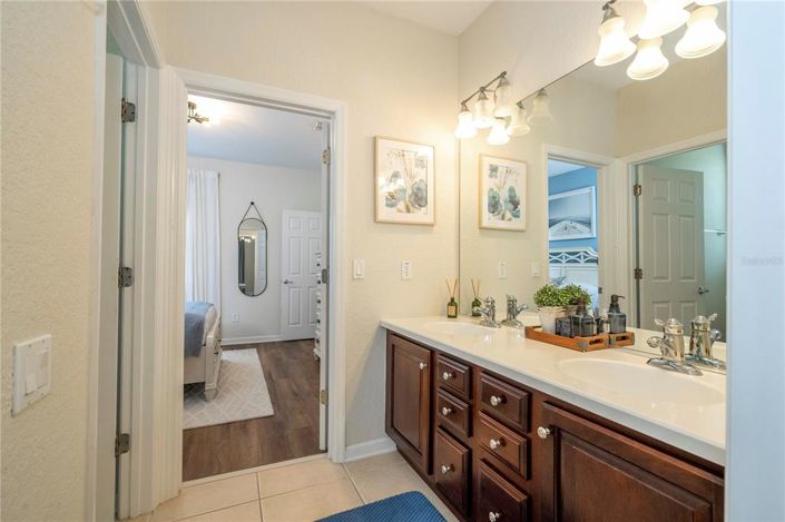 Image No.62-4 Bed Property for sale