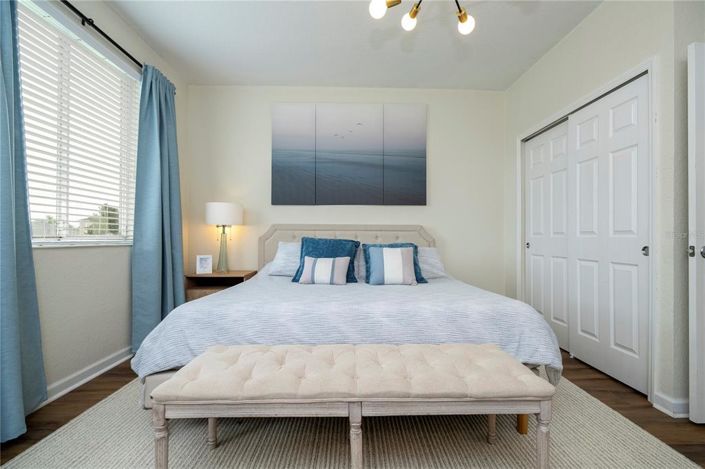 Image No.64-4 Bed Property for sale