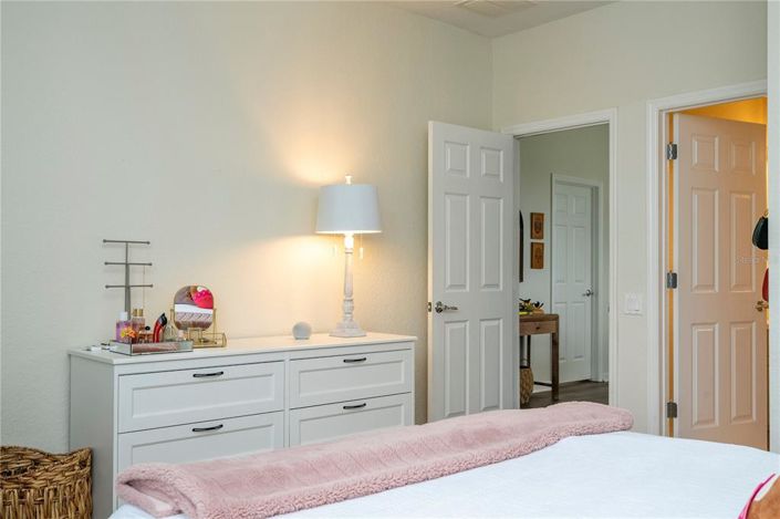 Image No.69-4 Bed Property for sale