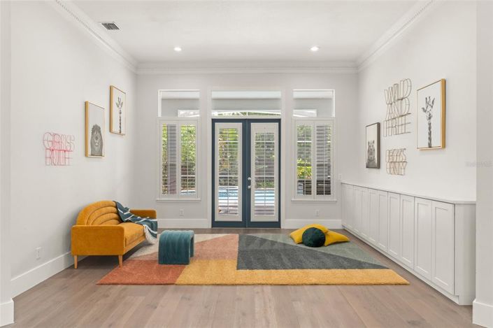 Image No.14-5 Bed Property for sale