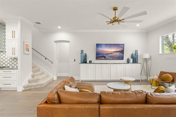 Image No.7-5 Bed Property for sale