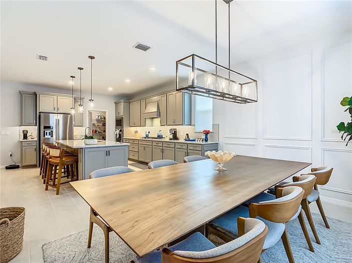 Image No.25-5 Bed Property for sale