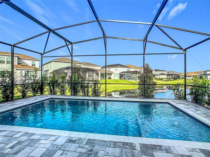 Image No.65-5 Bed Property for sale