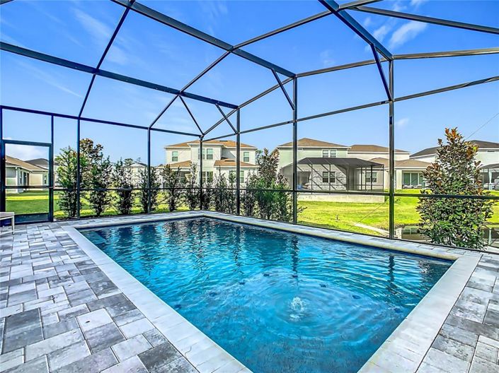 Image No.68-5 Bed Property for sale