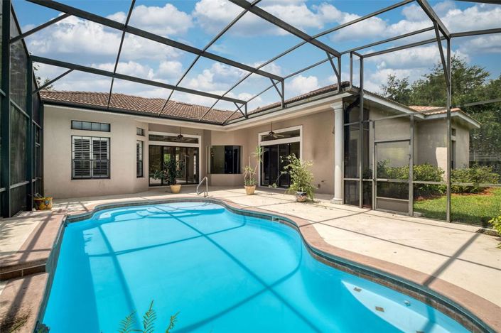 Image No.2-5 Bed Property for sale