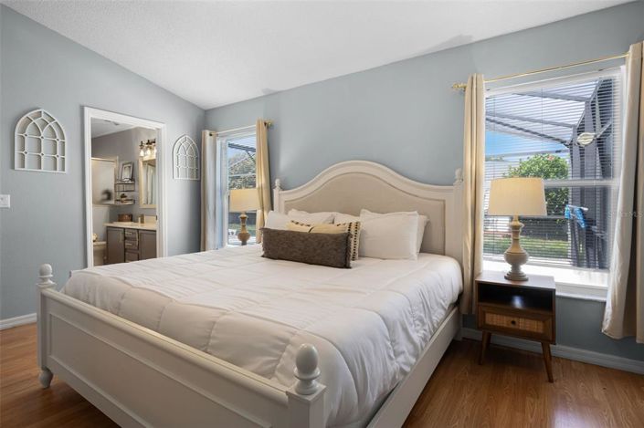 Image No.13-4 Bed Property for sale