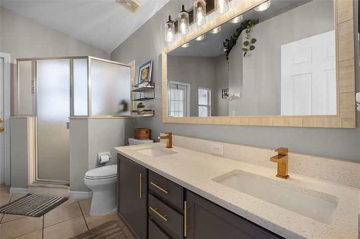 Image No.16-4 Bed Property for sale