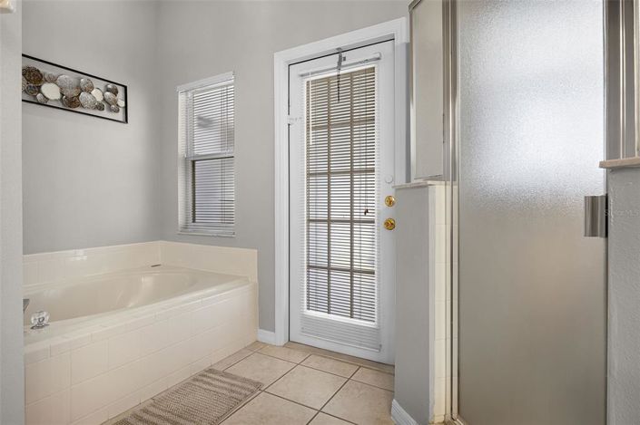 Image No.17-4 Bed Property for sale