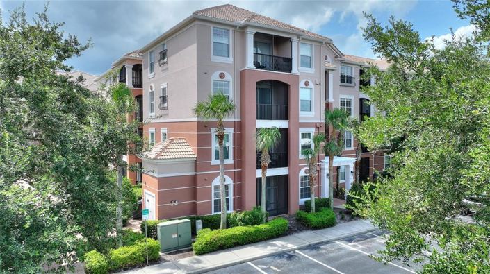 Image No.1-3 Bed Property for sale