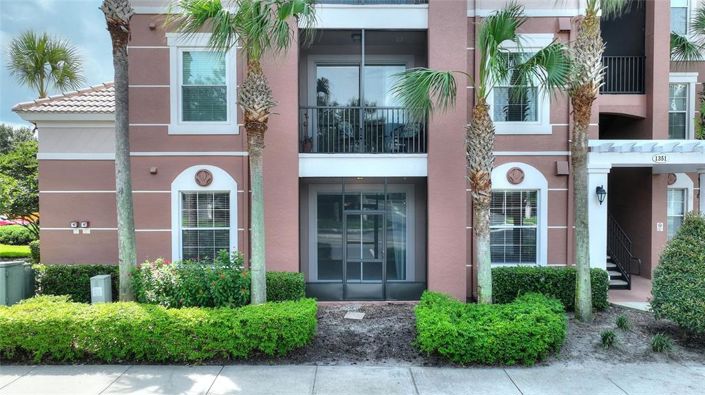 Image No.3-3 Bed Property for sale