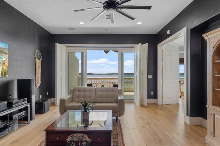 Image No.19-2 Bed Property for sale