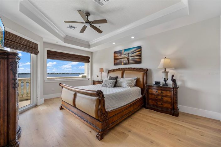 Image No.21-2 Bed Property for sale