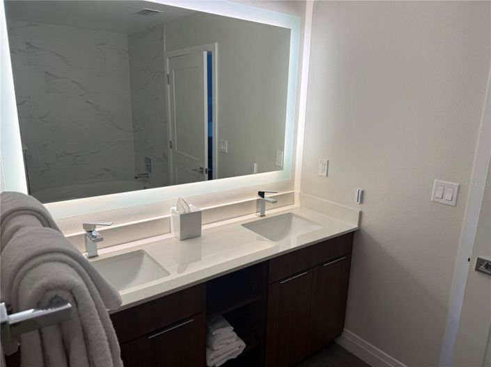 Image No.21-2 Bed Property for sale