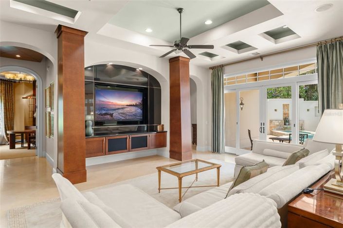 Image No.14-4 Bed Property for sale