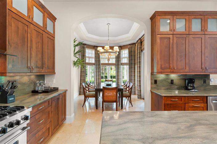 Image No.18-4 Bed Property for sale