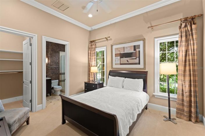 Image No.29-4 Bed Property for sale