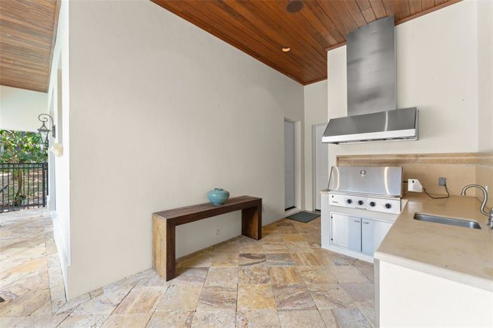 Image No.39-4 Bed Property for sale