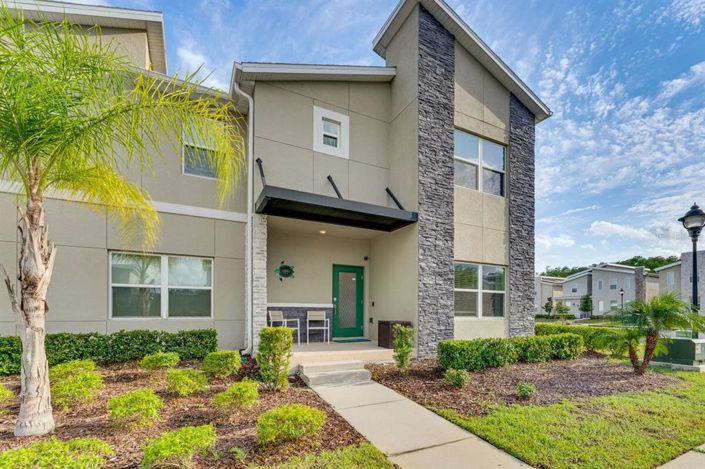 Image No.1-5 Bed Townhouse for sale