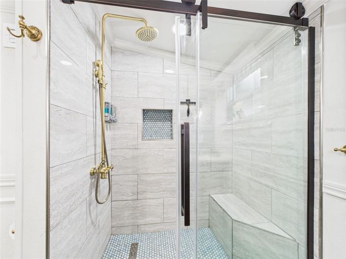 Image No.15-3 Bed Property for sale