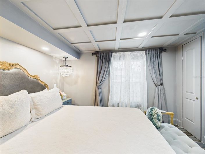 Image No.30-3 Bed Property for sale