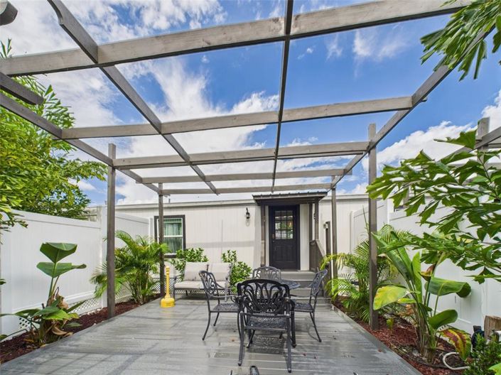 Image No.72-3 Bed Property for sale