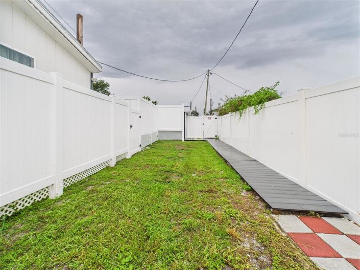 Image No.78-3 Bed Property for sale