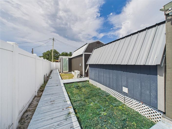 Image No.81-3 Bed Property for sale