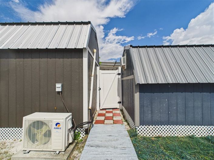 Image No.82-3 Bed Property for sale