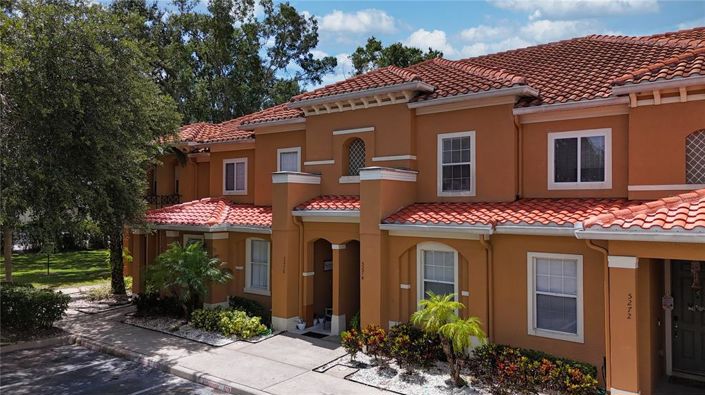 Image No.1-Maison de ville de 3 chambres à vendre à Kissimmee