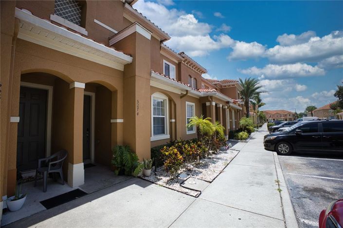 Image No.2-Maison de ville de 3 chambres à vendre à Kissimmee