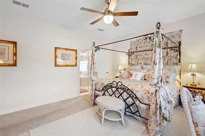 Image No.33-4 Bed Property for sale