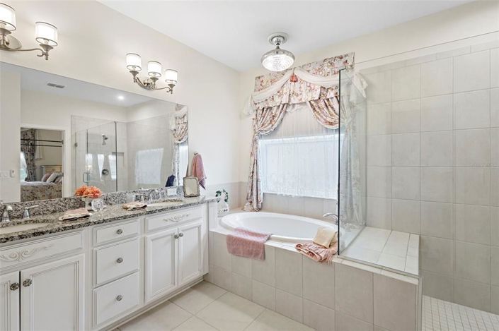 Image No.35-4 Bed Property for sale