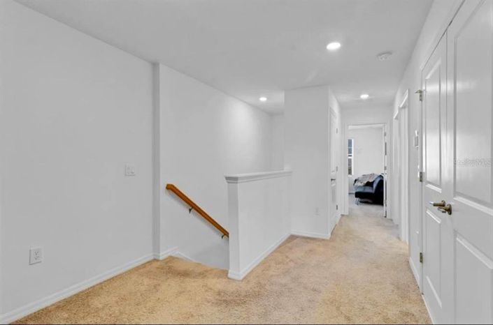 Image No.11-3 Bed Townhouse for sale