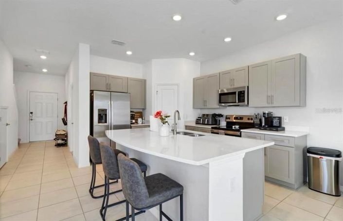 Image No.12-3 Bed Townhouse for sale