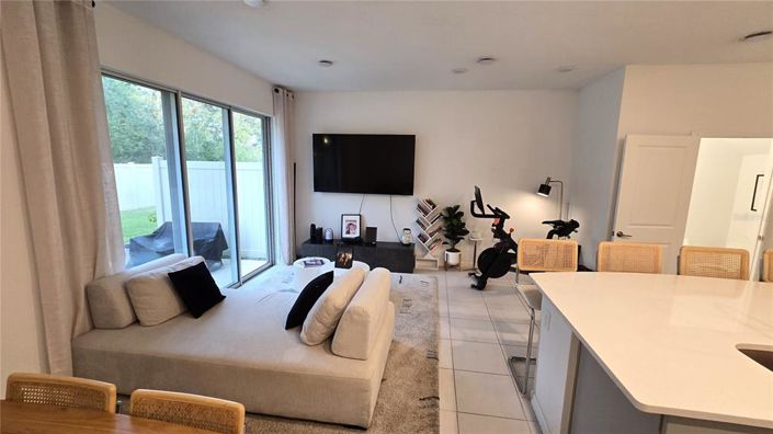 Image No.9-3 Bed Townhouse for sale