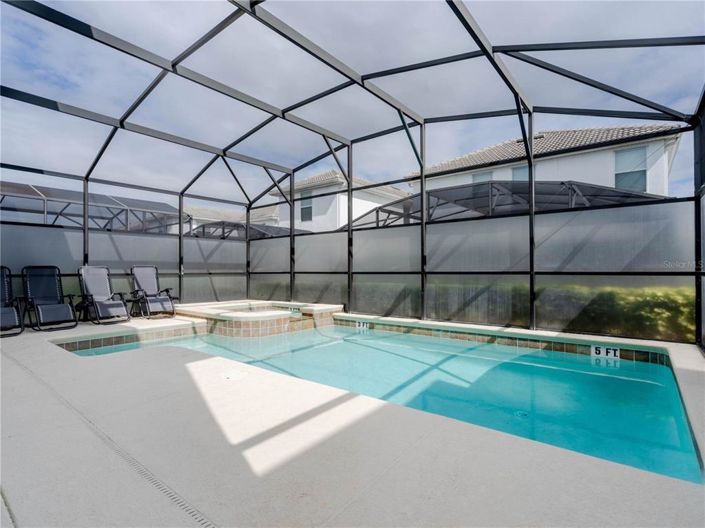 Image No.9-Propriété de 6 chambres à vendre à Kissimmee