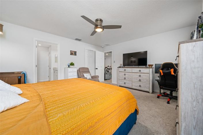 Image No.14-3 Bed Property for sale