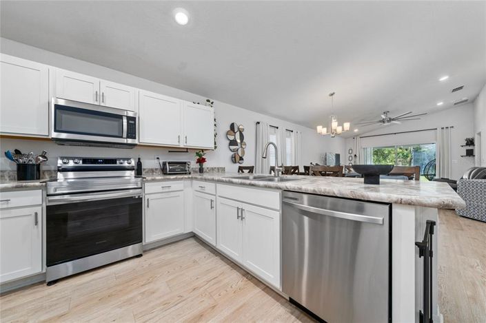 Image No.5-3 Bed Property for sale