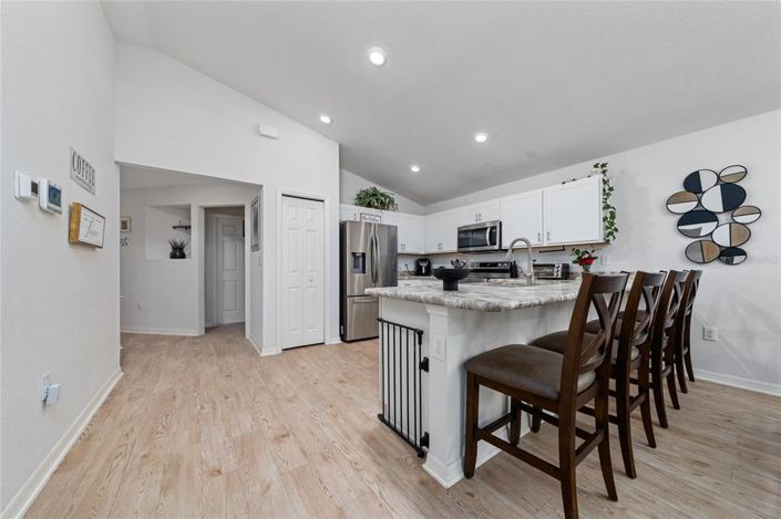 Image No.8-3 Bed Property for sale