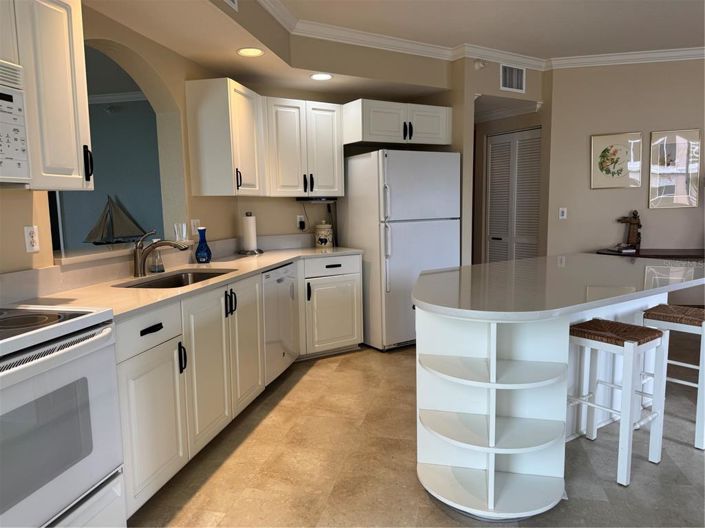 Image No.12-3 Bed Property for sale