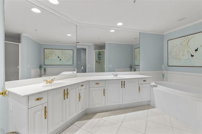 Image No.37-3 Bed Property for sale