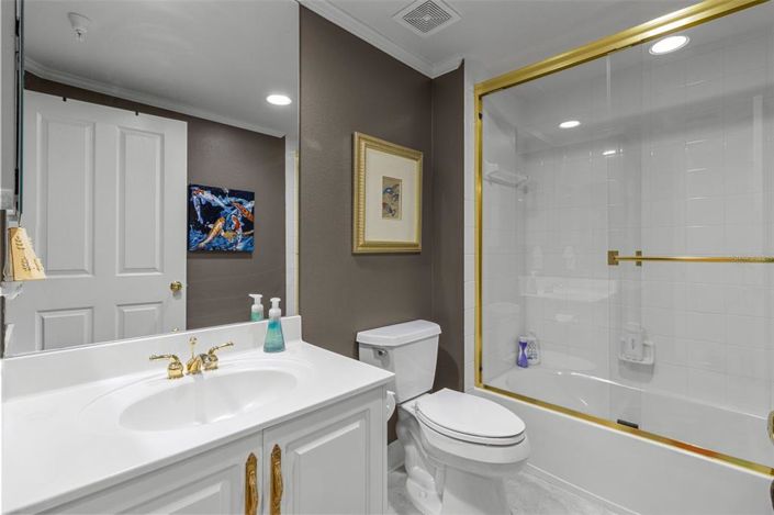 Image No.39-3 Bed Property for sale