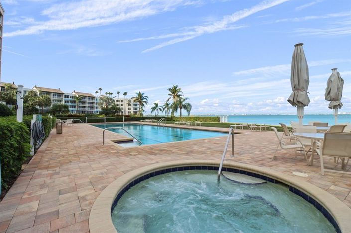 Image No.47-3 Bed Property for sale