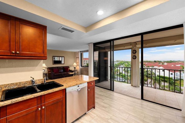 Image No.12-2 Bed Property for sale